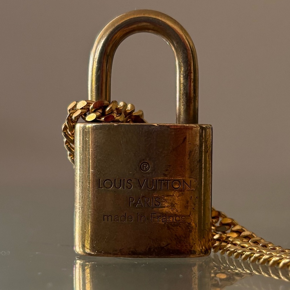 Louis Vuitton Vintage Brass Padlock (#326) 🌟 - Picture 4 of 7